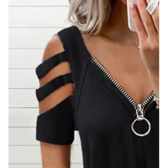 Black Cold Shoulder Cutout Zip Front Waffle Knit Top - Size XL - Picture 2 of 3